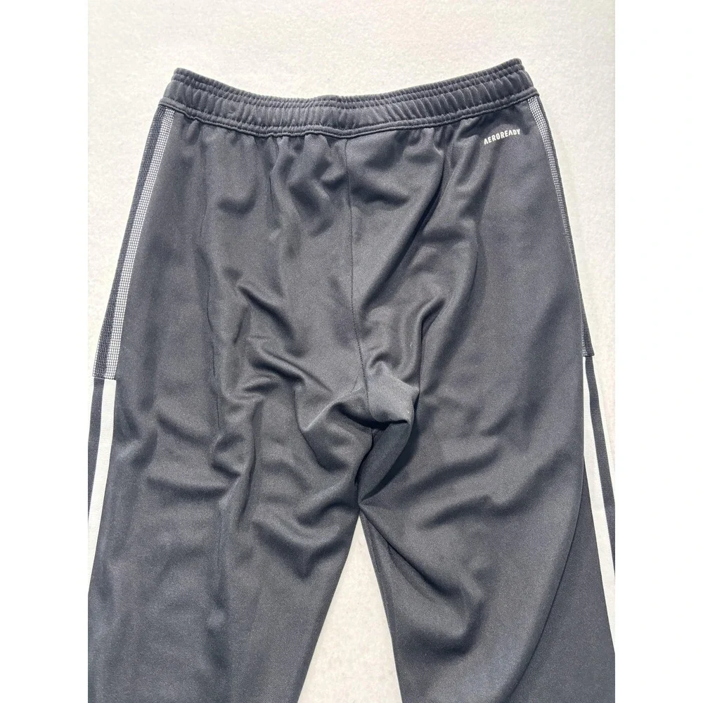 adidas slim tapered